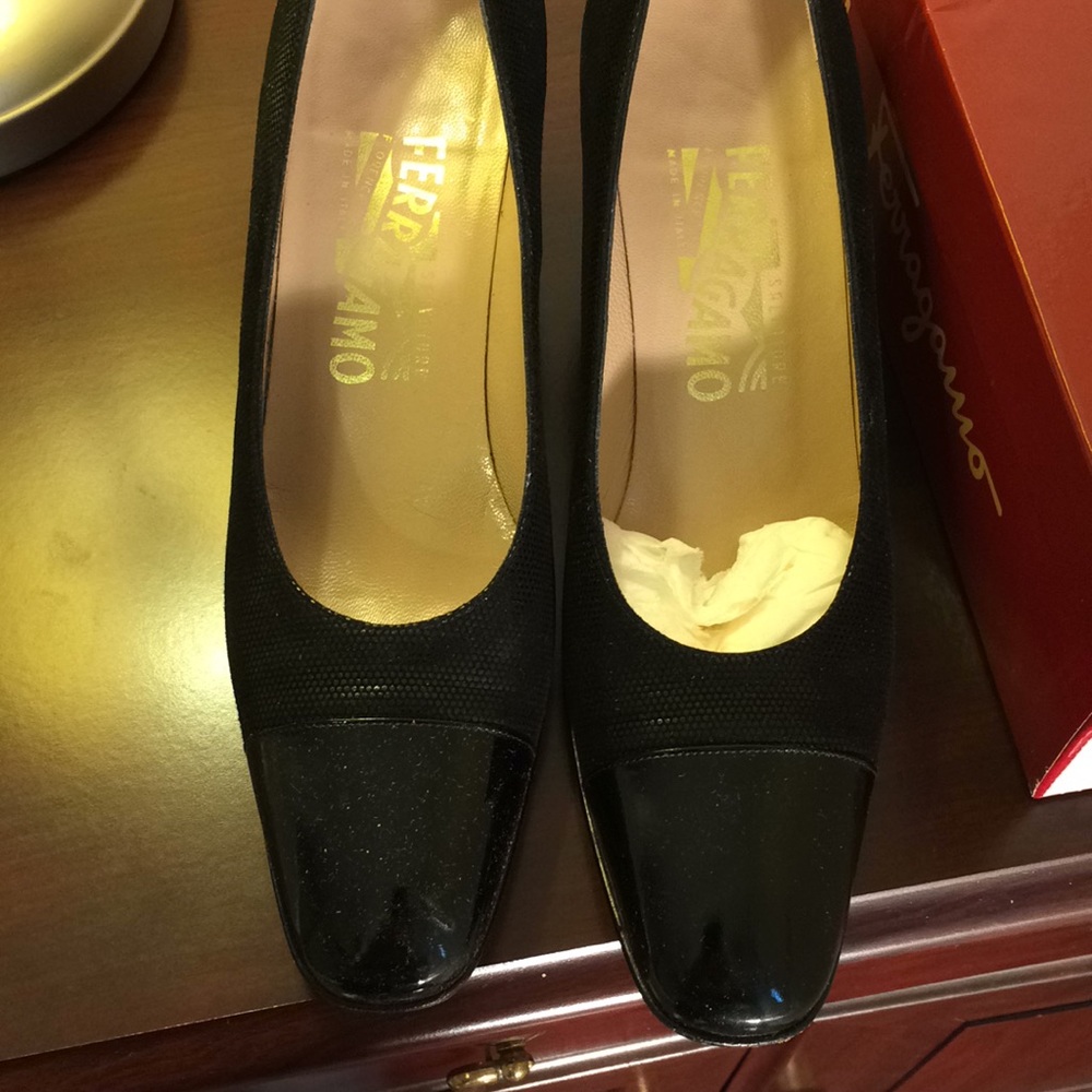 salvatore ferragamo classic heels - Picture 7 of 8